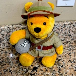 Walt Disney World Safari Winnie the Pooh Plush Toy